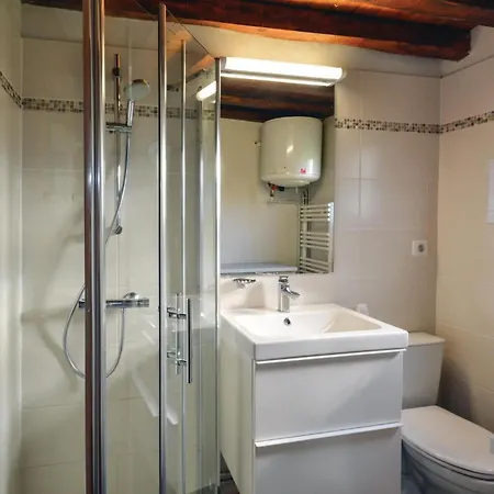 2 Bedroom Cozy In Ferienhaus *
