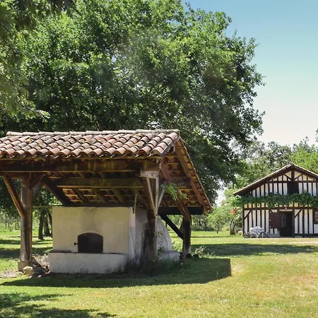 2 Bedroom Cozy In Ferienhaus
